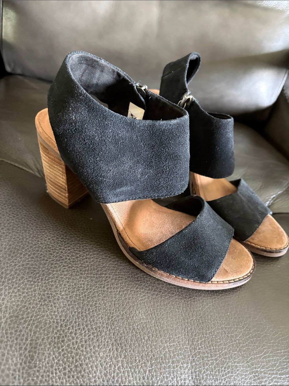 Toms Black Suede Chunky Heel Sandals